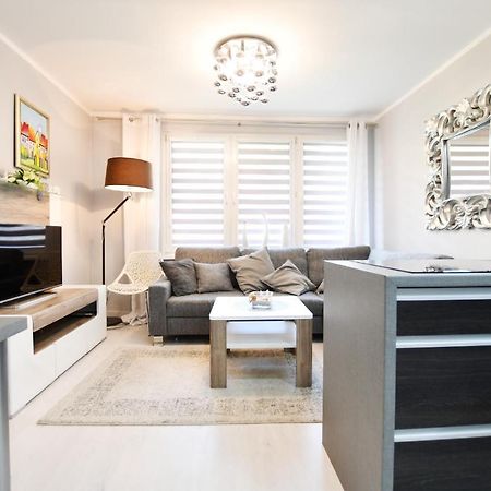 Apartament Dworcowa Apartment Kolobrzeg Ngoại thất bức ảnh