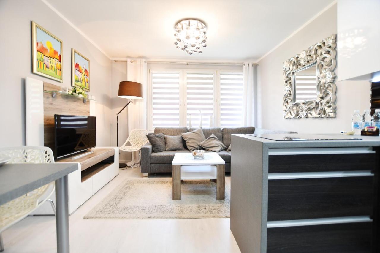 Apartament Dworcowa Apartment Kolobrzeg Ngoại thất bức ảnh